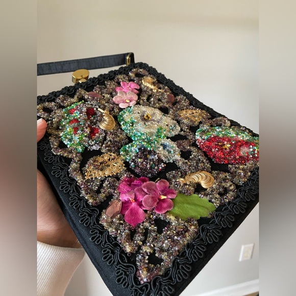 Vintage 1960’s Beaded Caron of Huston Texas Purse with Gold Hardware - Picture 10 of 12